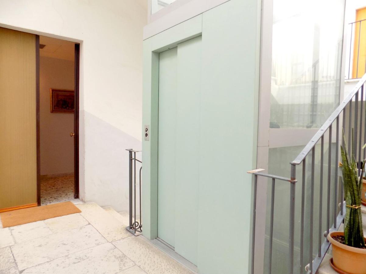 Treehouse Apartment Bari Exterior photo