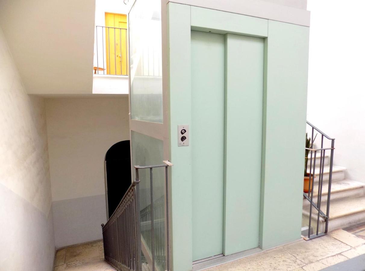 Treehouse Apartment Bari Exterior photo